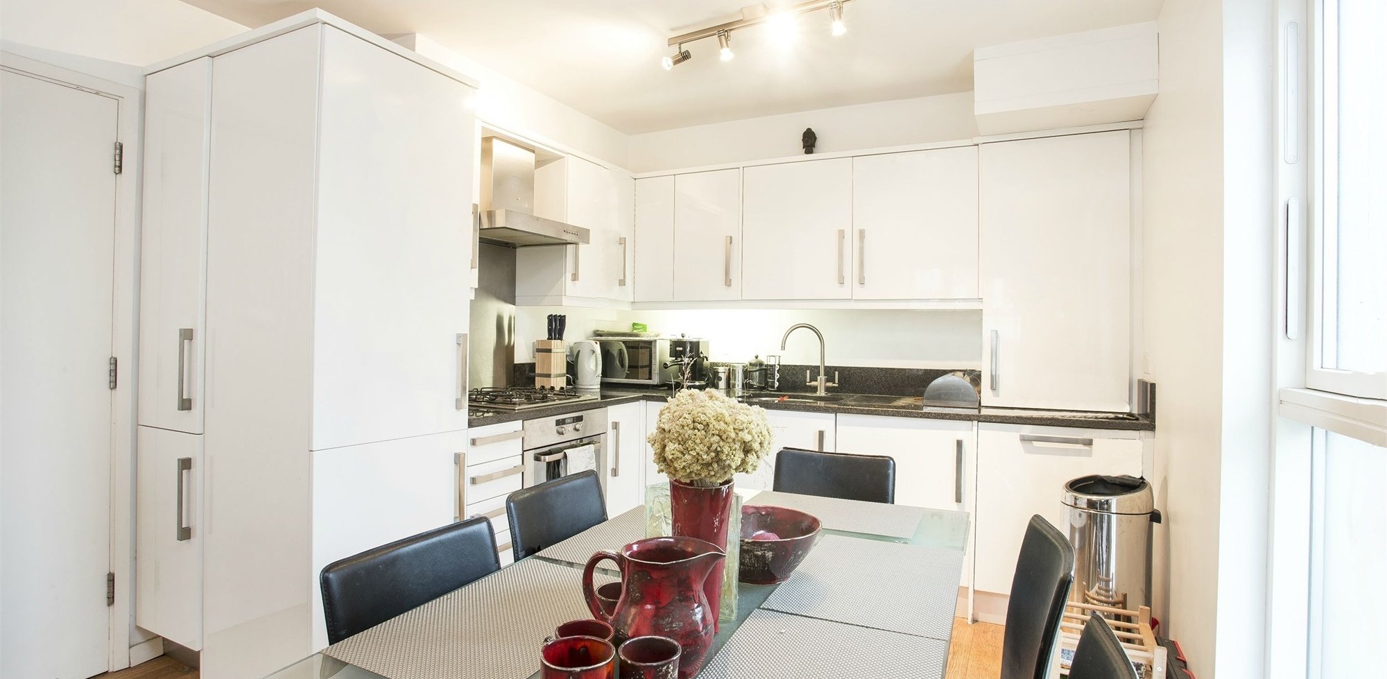 Flat For Sale in Churchfield Road, Acton, London, W3