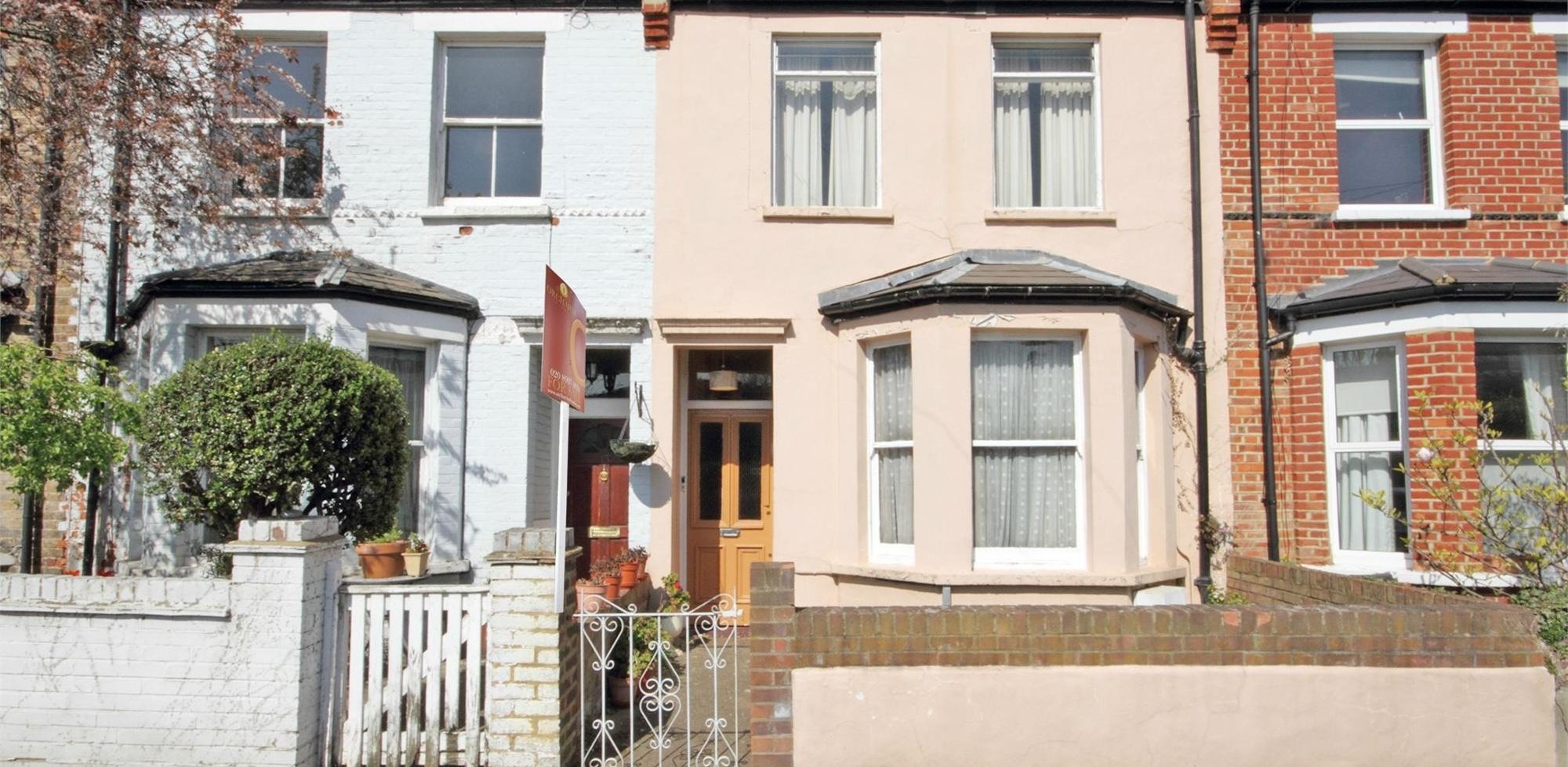 House For Sale in Wolseley Road, Chiswick