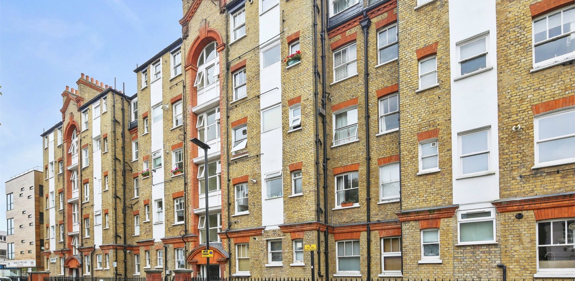 Flat To Rent in Chiswick Road, Chiswick, London, W4