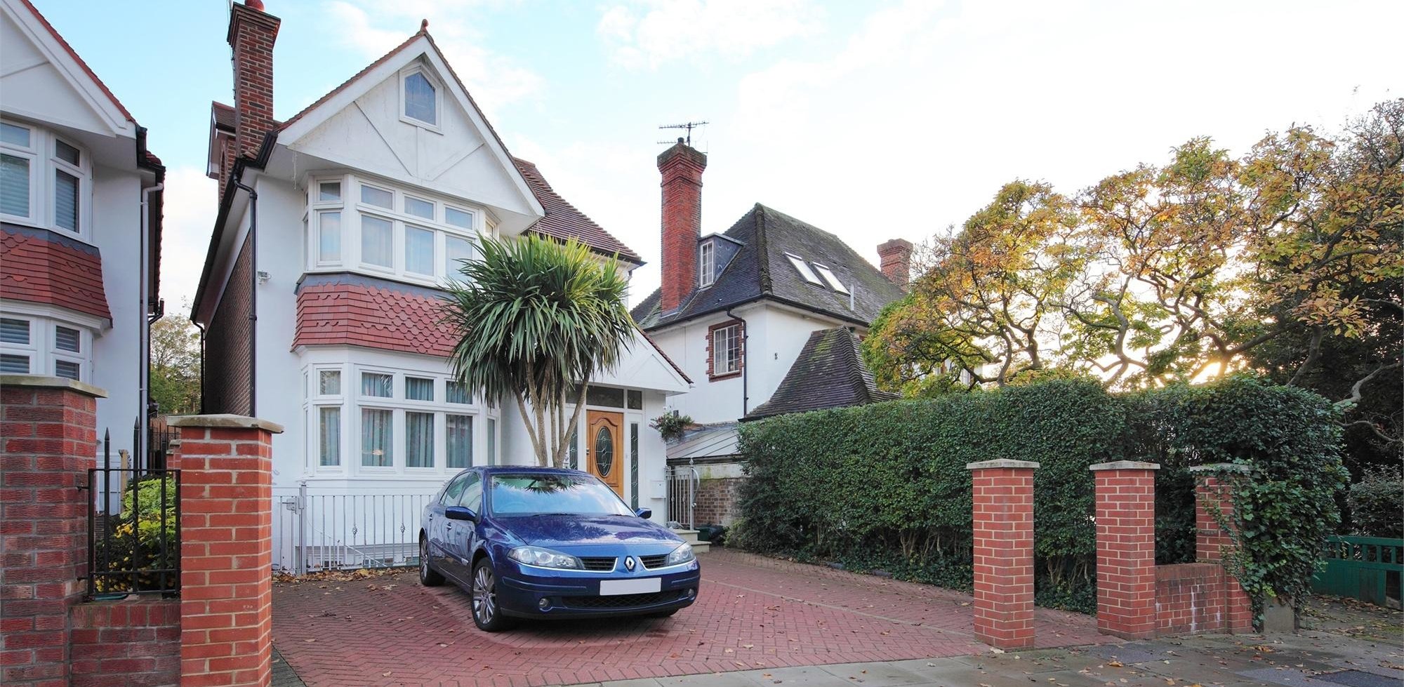 House To Rent in Mount Avenue, Ealing