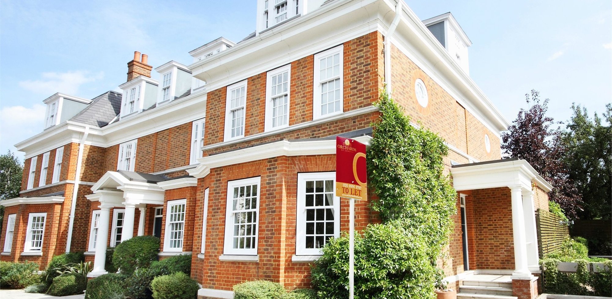 House To Rent in Redcliffe Gardens, Grove Park Road, Chiswick, W4